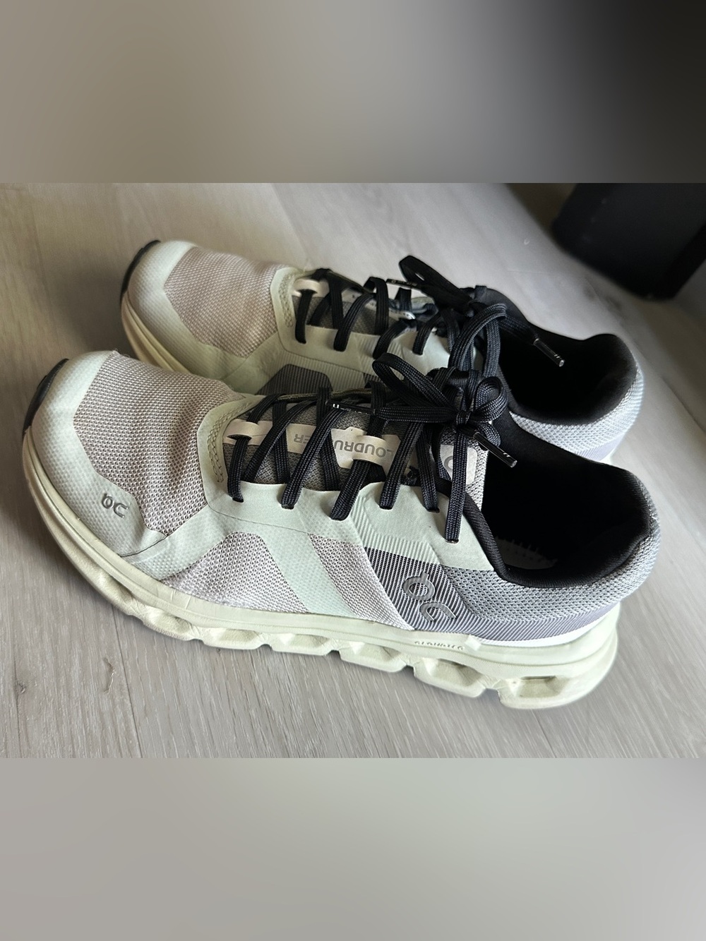 Light Gray and Black Women's Athletic Sneakers - Performance Running Shoes